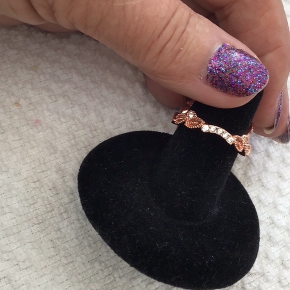 New Morganite Ring Set - Picture 7 of 9